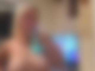 Live cam show with WinnieWhimsical - Blonde Hair Teen (18+) on hornycams.live