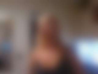 Live cam show with WinnieWhimsical - Blonde Hair on instabang