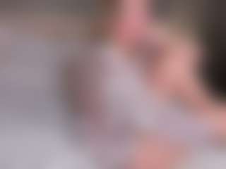 Live cam show with alicesweetiie - Oil on SquirtSoMuch