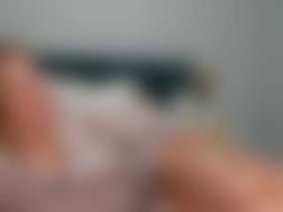 alicesweetiie's Live Sex Cam Show