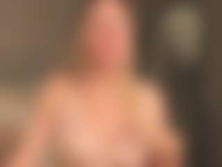 Live cam show with alicesweetiie - Sweet on intimatelivegirls.com