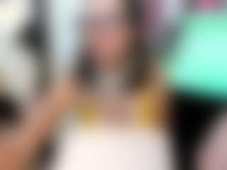 Live cam show with Arianablonde - Ass Clapping on Soda Cam