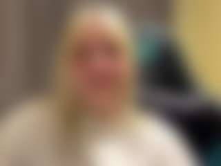 Live cam show with CaroleeOverall - Normal on CSO-WL
