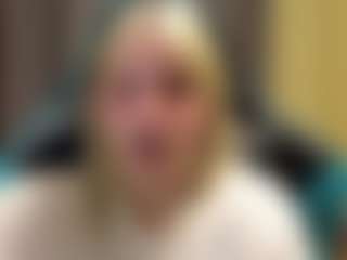 CaroleeOverall's Live Sex Cam Show