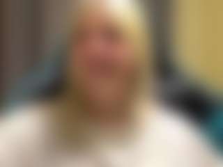 CaroleeOverall's Live Sex Cam Show