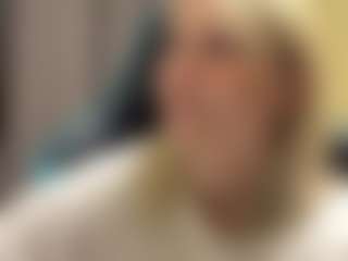 Live cam show with CaroleeOverall - Deepthroat on Strip Flash - Live Sex Shows