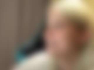 CaroleeOverall's Live Sex Cam Show