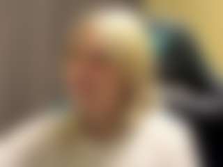 CaroleeOverall's Live Sex Cam Show