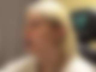 Kira's Live Sex Cam Show