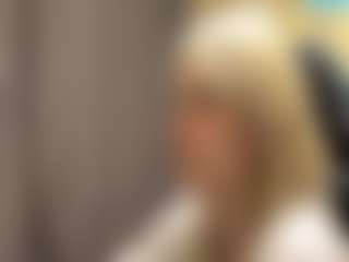 Kira's Live Sex Cam Show