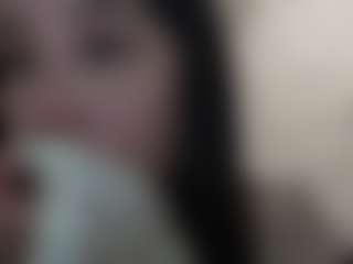 Live cam show with CharlieKwaterski - Drinking on madthumbs