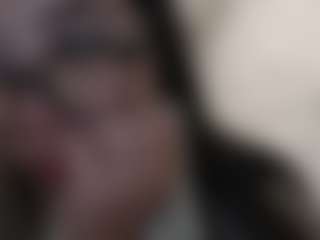Live cam show with CharlieKwaterski - College Latina on nudelive.tv