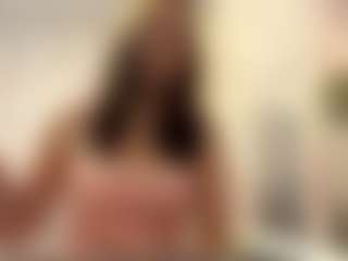 Live cam show with CristieGordils - Teen (18+) on Camsoda