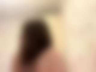Live cam show with CristieGordils - Teen (18+) on Camsoda