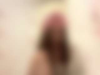 Live cam show with CristieGordils - Striptease on Camsoda