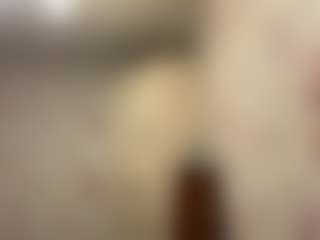 Live cam show with CristieGordils - Sexwebcam Brown Hair on Big Tits