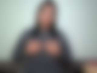 Julia's Live Sex Cam Show