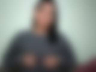 Julia's Live Sex Cam Show