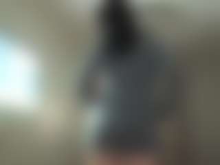 Julia's Live Sex Cam Show