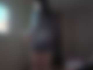 Julia's Live Sex Cam Show