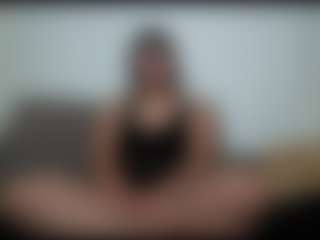 Julia's Live Sex Cam Show