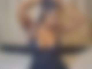 DesiredQueen27's Live Sex Cam Show