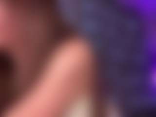 Live cam show with Mary - College on Camsoda