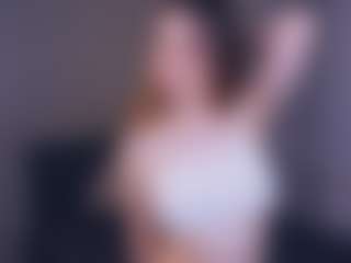 DollyVanschaick's Live Sex Cam Show