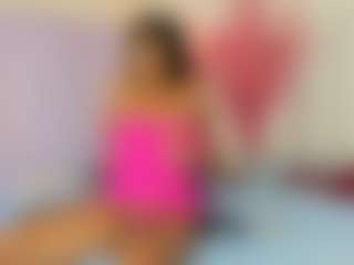 Live cam show with Elove247 - New BBW on AdultVida.com