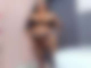 Live cam show with EmiHugeTits - Blowjob Mature on TeamSkeetLive