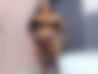 EmiHugeTits's Live Sex Cam Show