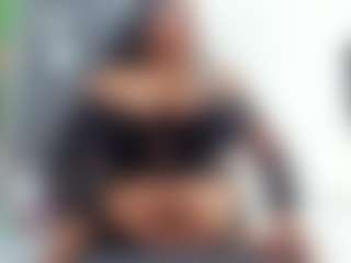 EmiHugeTits's Live Sex Cam Show