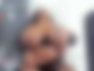 EmiHugeTits's Live Sex Cam Show