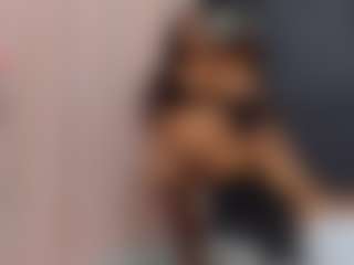 EmiHugeTits's Live Sex Cam Show