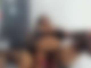 EmiHugeTits's Live Sex Cam Show