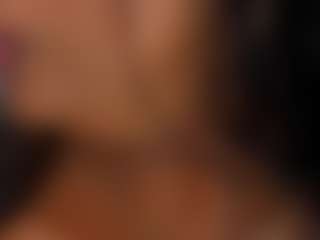 EmiHugeTits's Live Sex Cam Show