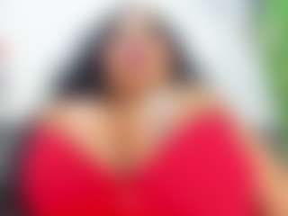 EmiHugeTits's Live Sex Cam Show
