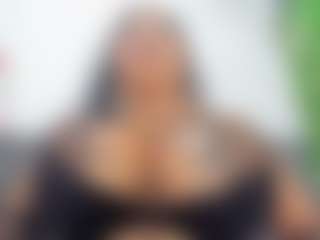 EmiHugeTits's Live Sex Cam Show