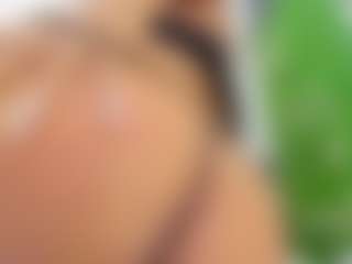 Live cam show with EmiHugeTits - Middle Aged on livesuperchat.net