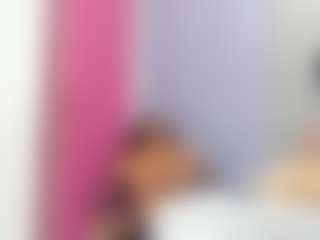 EmiHugeTits's Live Sex Cam Show