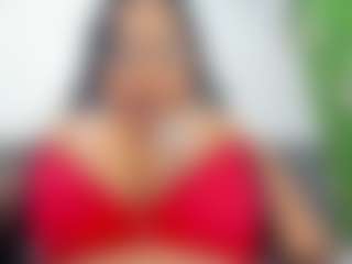 Show de cam en vivo con EmiHugeTits - Mature en Camsoda