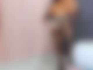 EmiHugeTits's Live Sex Cam Show