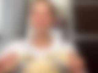 Live cam show with GenieHeartz - Small Tits on CamwithHer