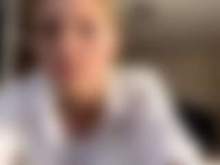 Live cam show with GenieHeartz - New Small Tits on CamwithHer