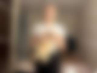 GenieHeartz's Live Sex Cam Show