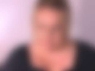 HazelTop69's Live Sex Cam Show
