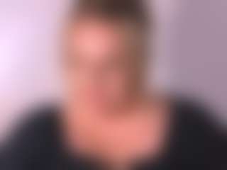 HazelTop69's Live Sex Cam Show