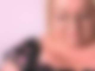 HazelTop69's Live Sex Cam Show