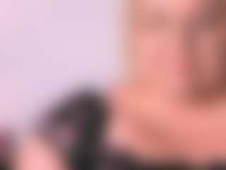 HazelTop69's Live Sex Cam Show