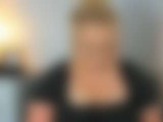HazelTop69's Live Sex Cam Show